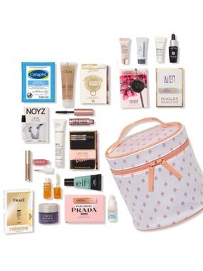 NWT • 21 Piece Beauty Bag